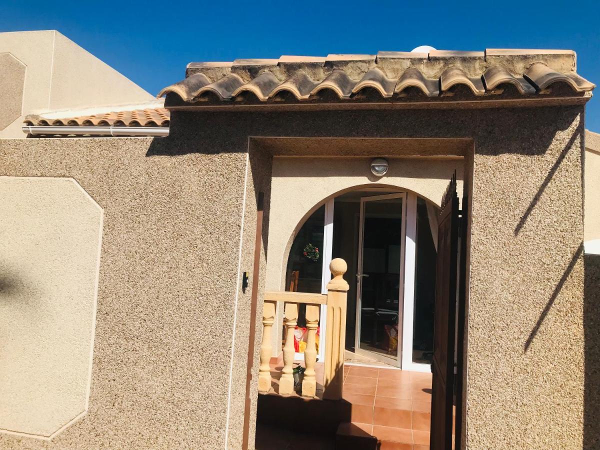 Villa With Super Swimming Pool Gran Alacant Bagian luar foto